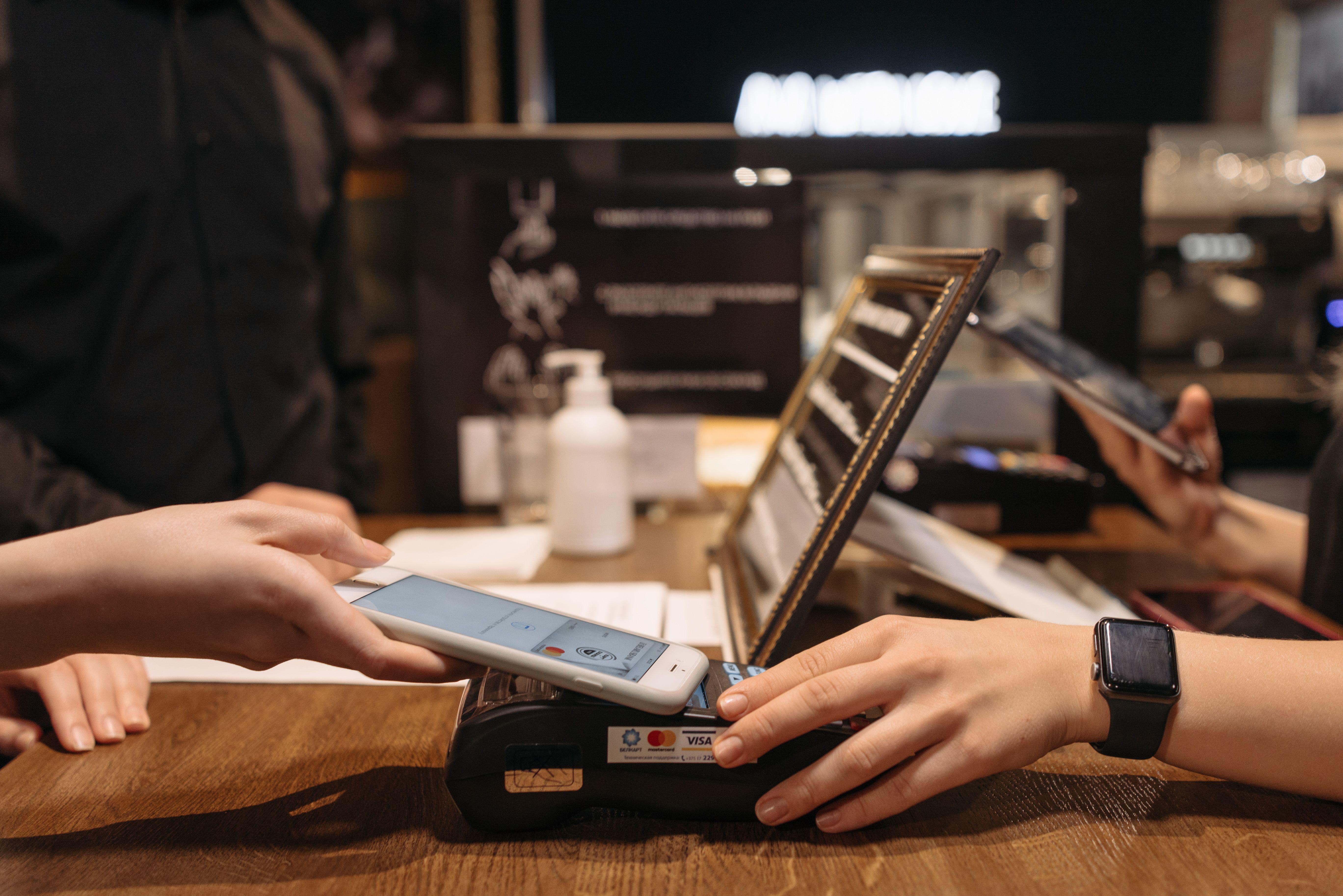 Consulta de ventas y movimientos en tiempo real